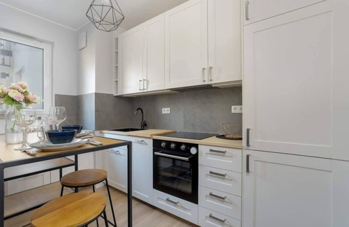 Poznan City Center Apartamento | Garbary 104C | Stylish Two-Person Studio | Poznan