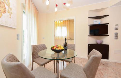 Sirmione Old Town Apartamento | Garda Amore