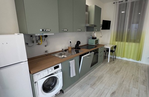 Garbagnate Milanese Apartamento | Garda Court - App.to Limone studio apartment