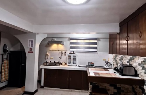 Puerto Galera Apartamento | Garden and pool view apartment