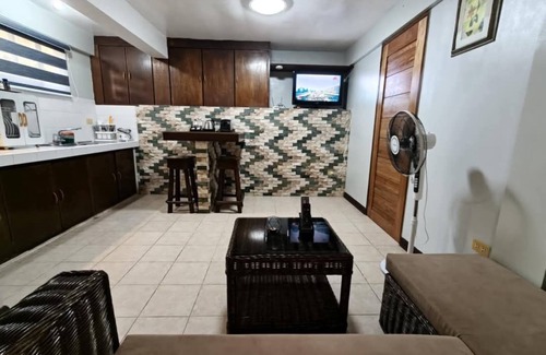 Puerto Galera Apartamento | Garden and pool view apartment