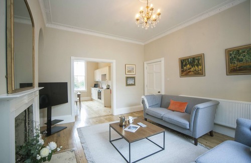 Bath Cabaña | APARTAMENTO JARDÍN - BAÑO - un apartamento de 2 camas con capacidad para 4 personas en 2 habitaciones