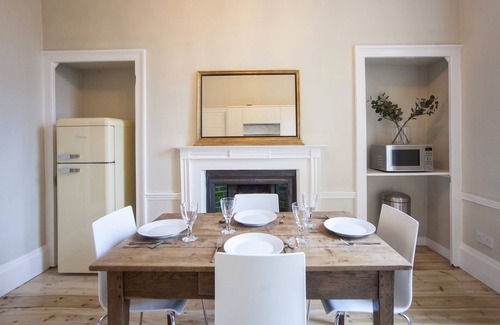 Bath Cabaña | APARTAMENTO JARDÍN - BAÑO - un apartamento de 2 camas con capacidad para 4 personas en 2 habitaciones