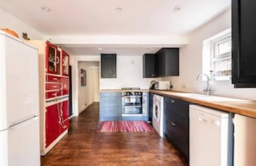 Earlsfield Apartamento | Garden Apartment + Private Parking