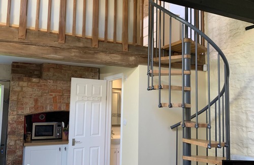 Farthinghoe Cabina | Garden Barn