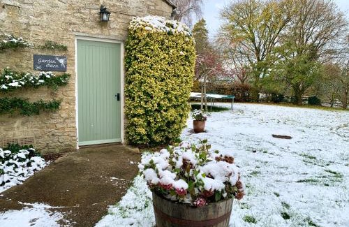 Farthinghoe Casa | Garden Barn