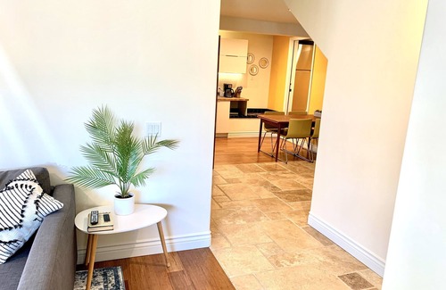 Point Loma Heights Casa | Garden Beach Suite