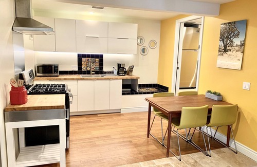 Point Loma Heights Casa | Garden Beach Suite
