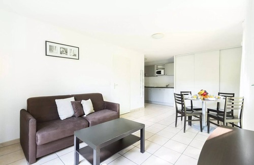 Marcy-l'Etoile Apartamento | Garden & City Lyon Residence - Marcy l'Etoile *** - 2 rooms 4 people