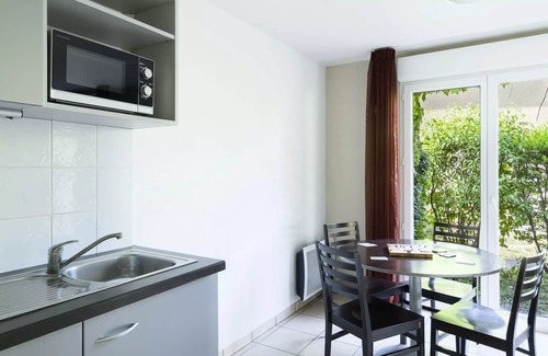 Marcy-l'Etoile Apartamento | Garden & City Lyon Residence - Marcy l'Etoile *** - 3 room Duplex 6 people