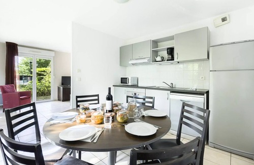 Marcy-l'Etoile Apartamento | Garden & City Lyon Residence - Marcy l'Etoile *** - 4 room Duplex 8 people