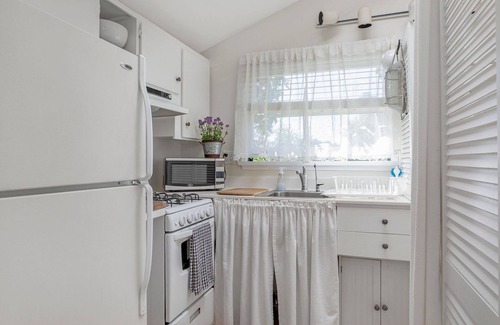 Montecito Cabaña | Garden Cottage in Montecito