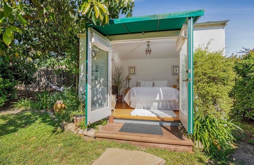 Montecito Cabaña | Garden Cottage in Montecito