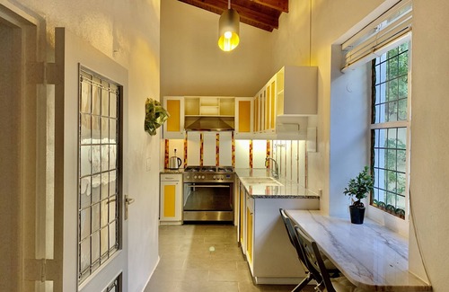 Moncarapacho e Fuseta Cabaña | Garden Cottage on Organic Yoga Farm with Natural Swimming Pool near Fuseta Beach