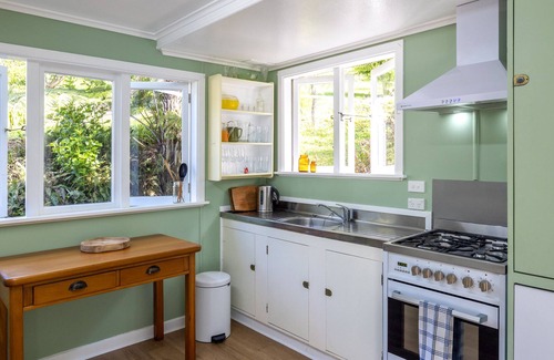 Ostend Casa | Okahuiti - Stay Waiheke
