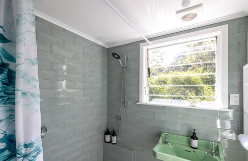 Ostend Casa | Okahuiti - Stay Waiheke