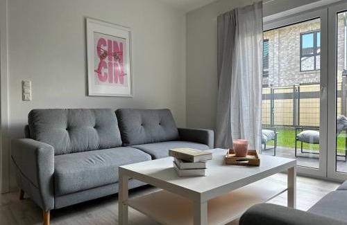 Rustersiel Apartamento | Garden Flat At The Harbour In Whv