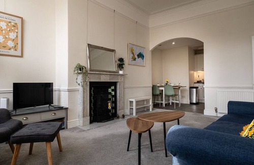 Bath Apartamento | Garden Flat – Stunning Georgian Apartment in Grosvenor Place!