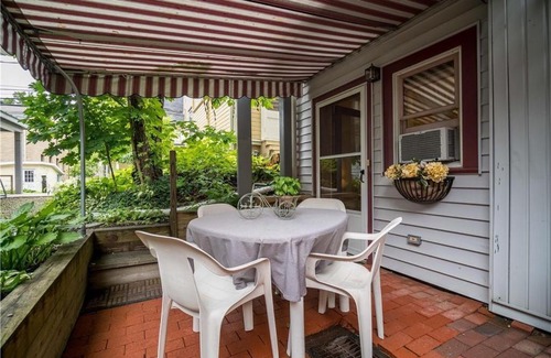Chautauqua Apartamento | Garden Grove home