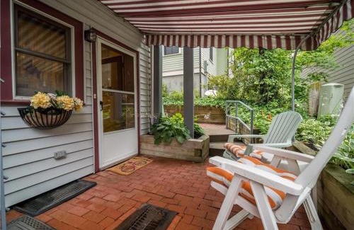 Chautauqua Apartamento | Garden Grove home