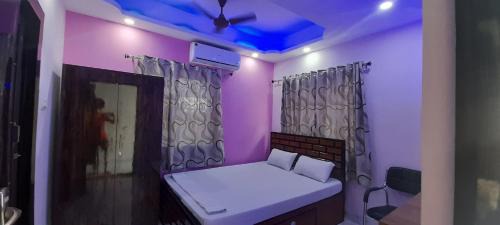 Kolkata Casa | Garden Guest House near Rene tower Ruby general hospital