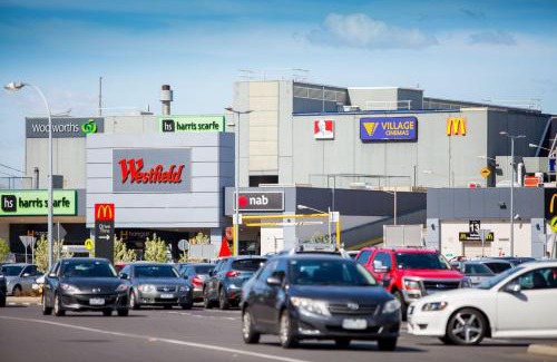 Airport West Casa | Garden Guesthouse - Melbourne Airport Accommodation