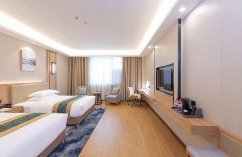 Qixing Hotel | Garden Holiday Hotel (Guilin Liangjiang Sihu University of Technology)