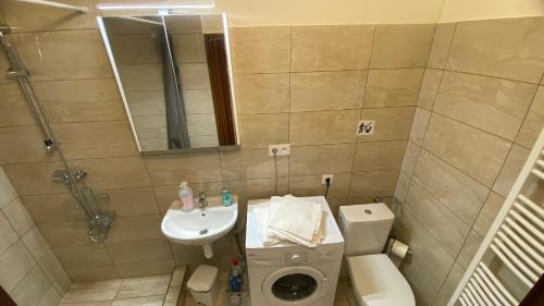 Kralupy nad Vltavou Apartamento | Garden house on the Vltava riverbank 15 min to Prague
