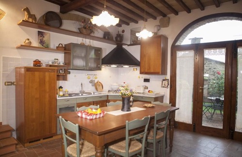 San Gimignano City Centre Apartamento | GARDEN HOUSE