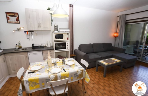 Saint-Cyprien Plage Apartamento | Nivel de jardín para 4 personas con terraza en el campo de golf de St Cyprien