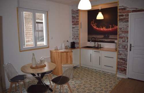 Aubigny-sur-Nere Casa | Garden level No stairs Direct access