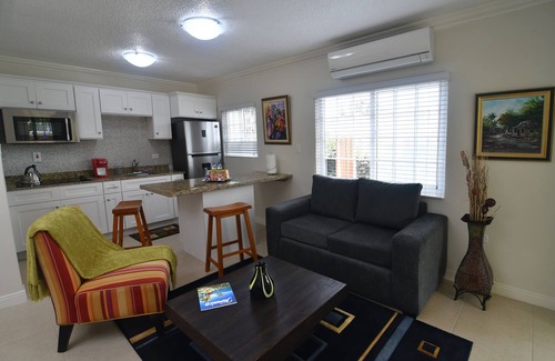 Eastwood Park Apartamento | Garden of Bliss#3, Your Home away from Home
