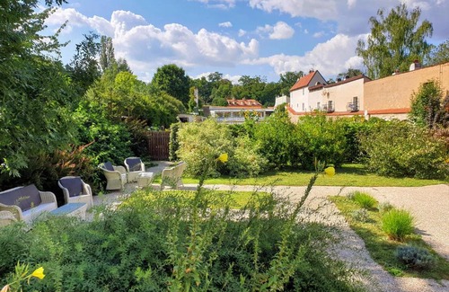 Hradcany Apartamento | Garden Residence Prague Castle