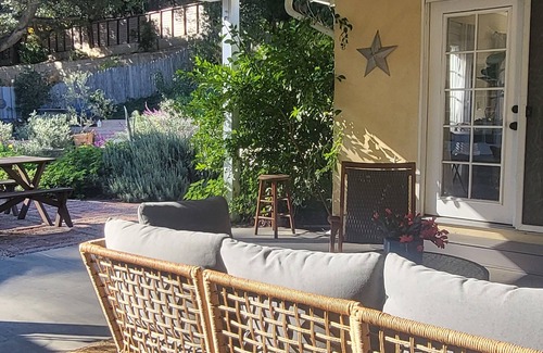Woodland Hills Cabaña | Garden Retreat