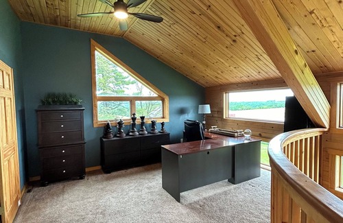 Viroqua Casa | Garden Ridge Retreat- Farm Stay