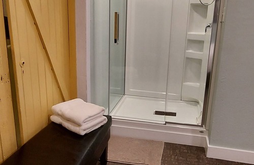 Palmerston Apartamento | Garden Room in rural Palmerston!