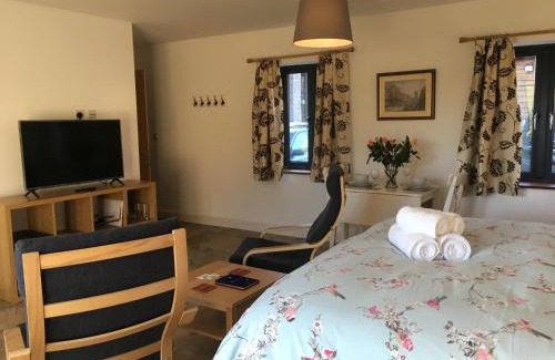 Brecon Casa | Garden Room near Brecon