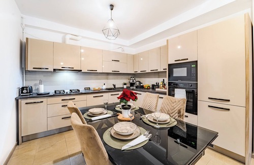 Timisoara Apartamento | Garden side Emma accommodation in Monarh Tower
