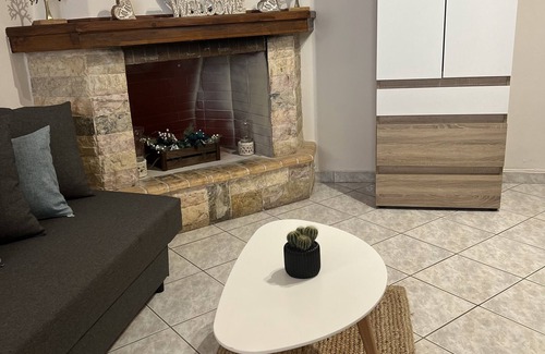 Markopoulon Casa | Garden Square Inn