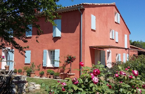 Aix-en-Provence Apartamento | Garden view apartment