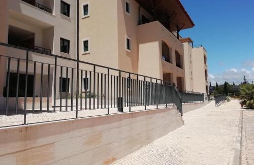Vilamoura Apartamento | Gardens Side By FHR piscina, parking
