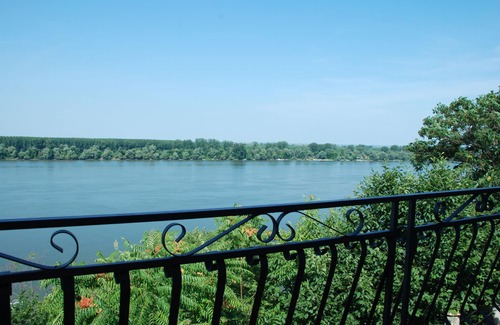Zemun Casa | Gardosh Panorama ofrece alojamiento en Belgrado con la mejor vista del río Danubio