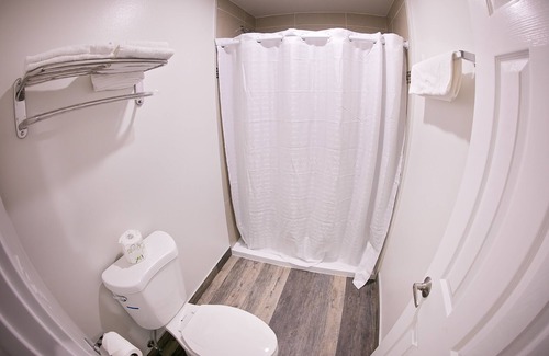 Westmont Hotel | Garey Motel