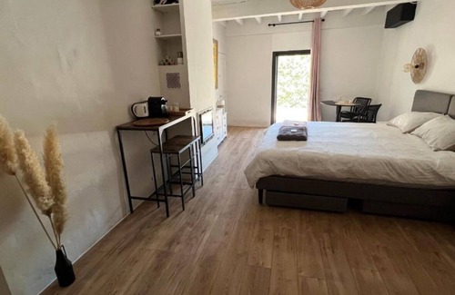 Callas Cama Y Desayuno | Garidelle
