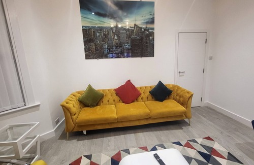 Finchley Apartamento | Garland Modern 4 Bedroom Central Apartment London