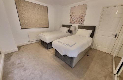 Brondesbury Apartamento | Garland Stylish 2 Bedroom Apartment A Minute Walk From Station