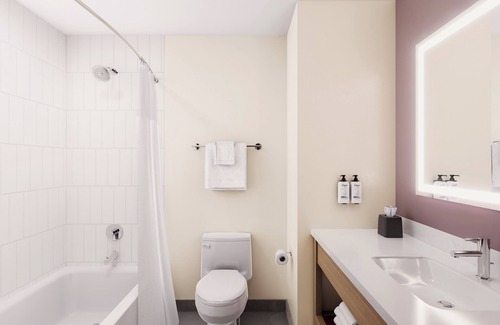 Brookings Hotel | Holiday Inn Express & Suites Brookings by IHG