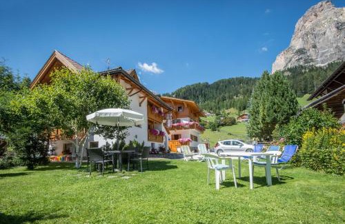Corvara in Badia Casa | Garni Edera