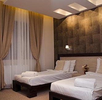 Đeram Hotel | Garni Hotel Vozarev