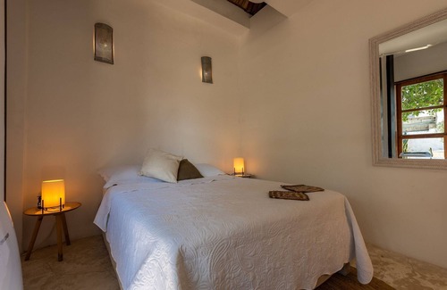 Bocachica Cabina | Garraf Room /Pool/Wifi/Near Ocean